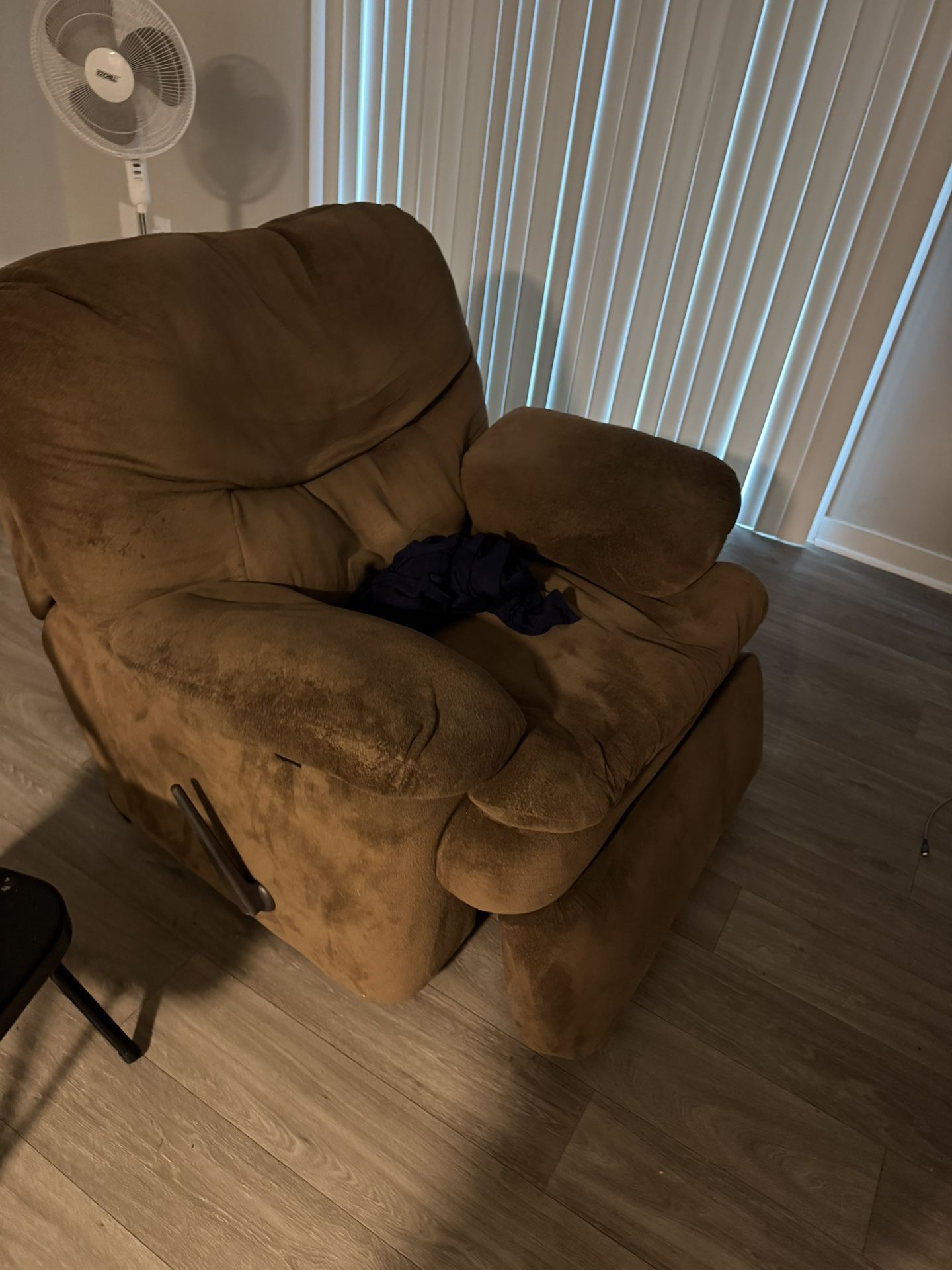Recliner FREE⭐️