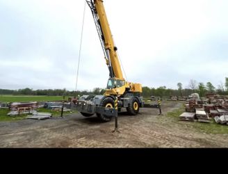 2007 Grove RT700E — 60-Ton Rough Terrain Crane