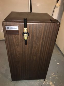 Beer kegerator
