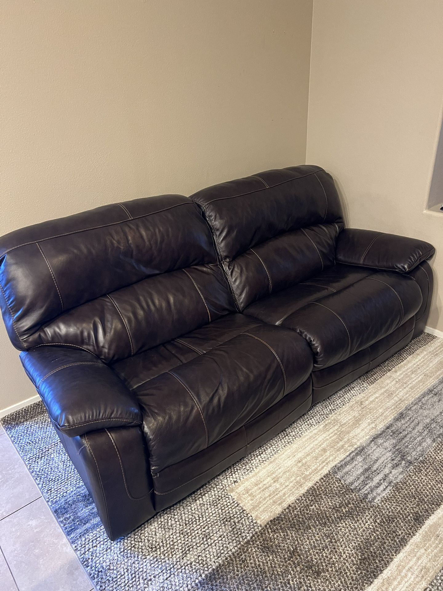 Leather Electric Reclining Couch Set