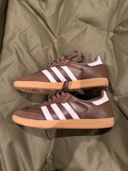 Women’s brown Adidas sambas size 6