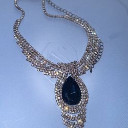 Beautiful Emerald Green Necklace