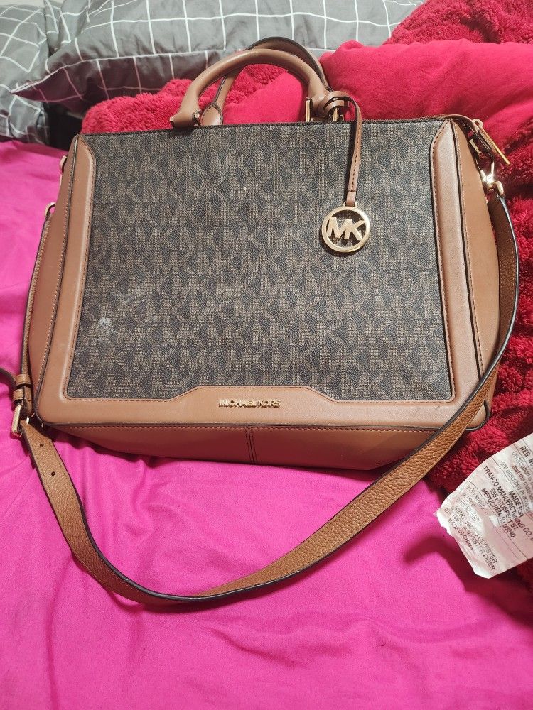 Micheal Kors Purse