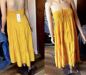 Gorgeous(Tags ON) sunflower-off-shoulder maxi by HAEOF(2 outfits in 1 in details