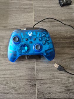 Xbox controller with dock