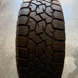 1 New Toyo Tire 275/55/20