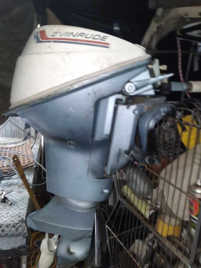 1968 9.5 Evinrude Johnson 2 Stroke outboard engine motor