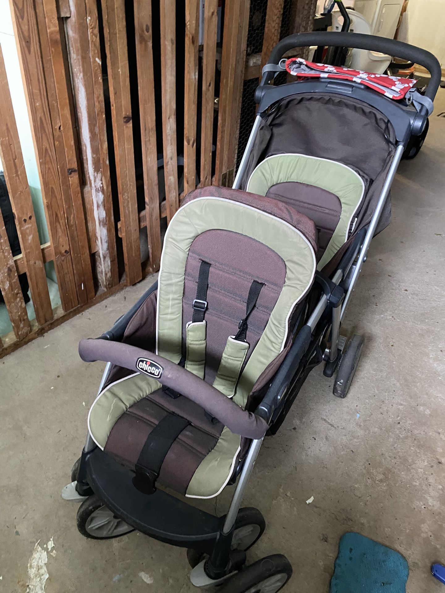Chico Sturdy Double Stroller