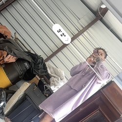 Glass (no scratches) very good deal