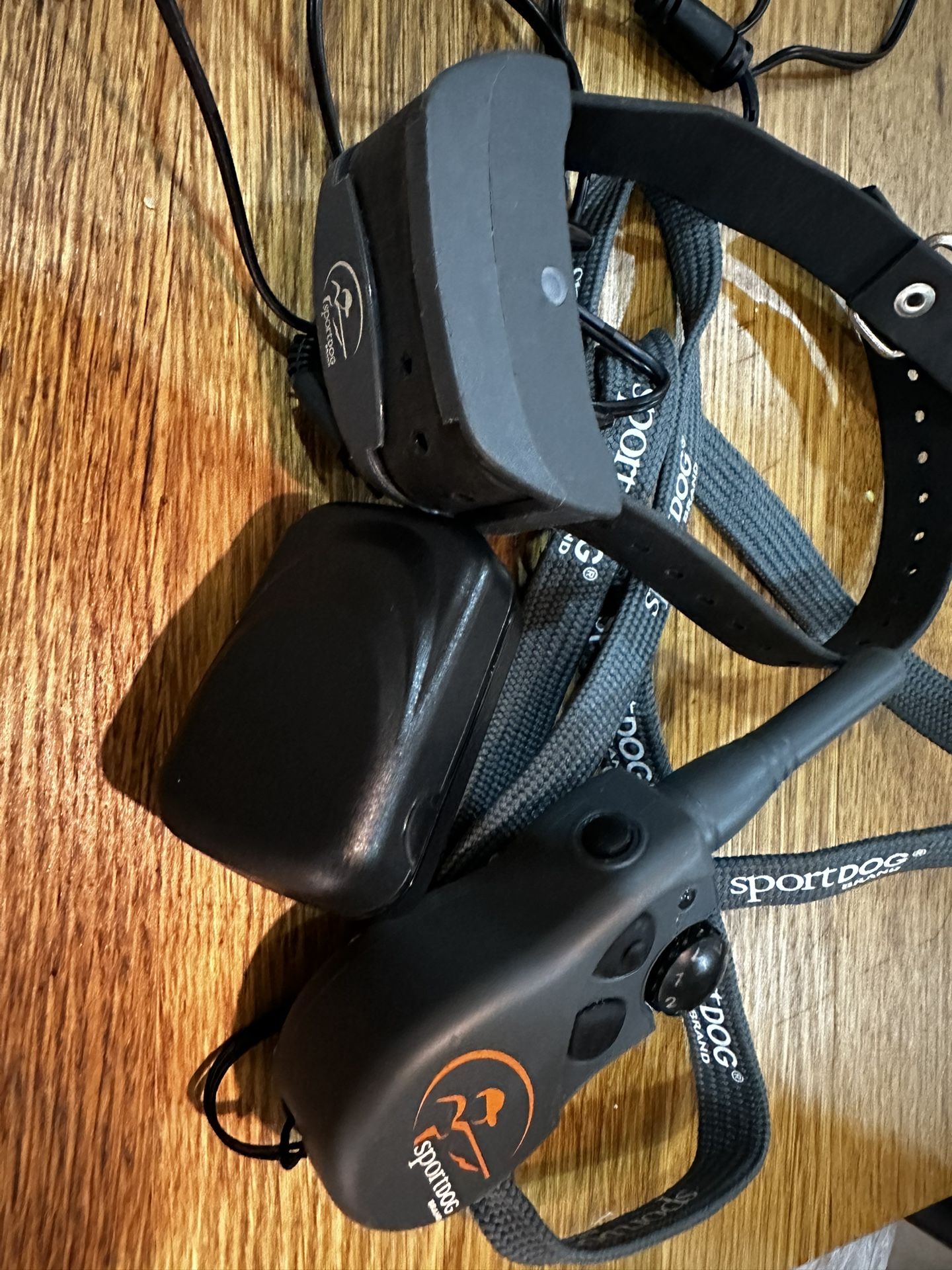 SportDOG Brand FieldTrainer 425X Remote Trainer - Rechargeable Dog Training Collar with Shock, Vibrate, and Tone - 500 Yard Range - SD-425X