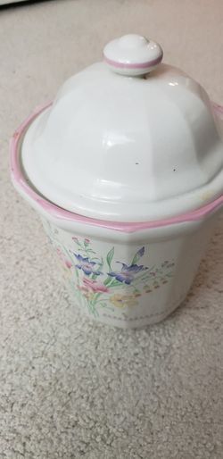 ceramic vase container - Victorian Flowers