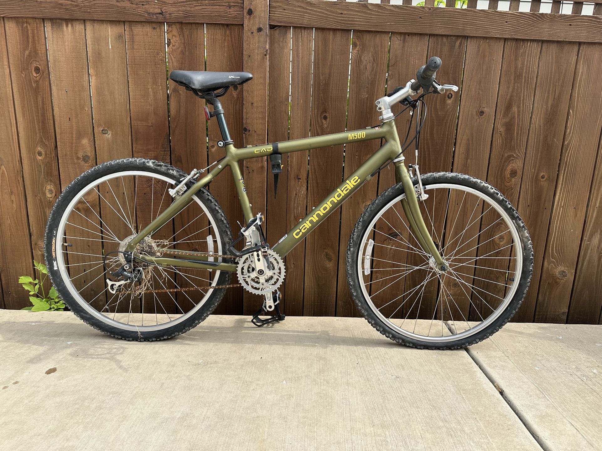 🚴 Bike for Sale – Fair Price , Sold As-Is 🚴♂️