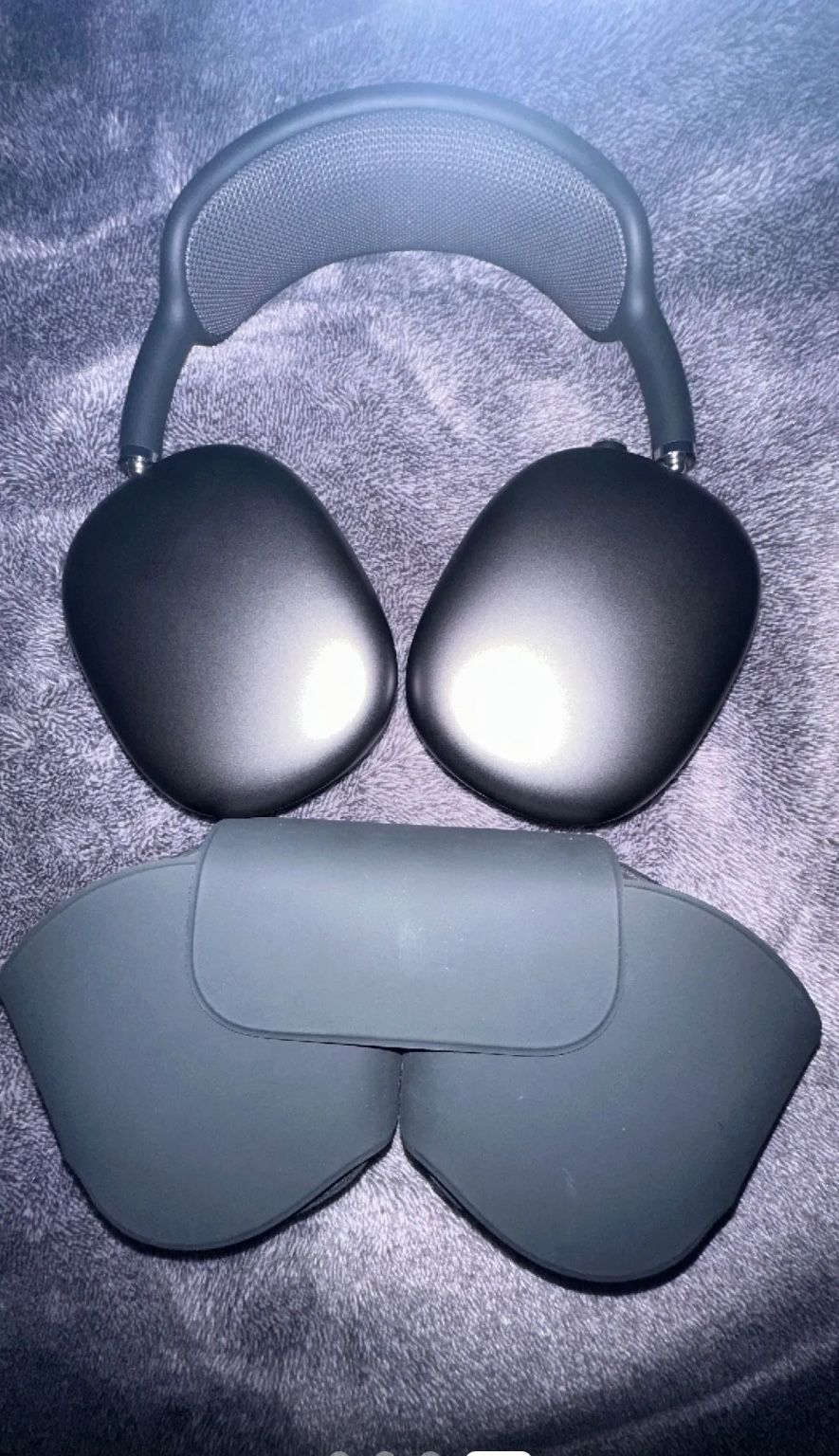 AirPod Maxes