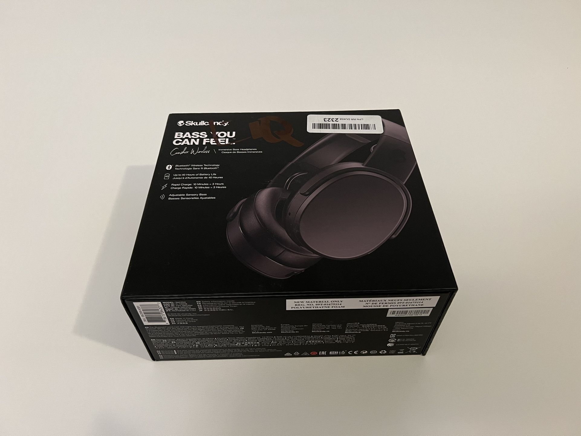 Skullcandy Crusher Wireless Over-Ear Bluetooth Headphones for iPhone and Android with Microphone / 40 Hours Battery Life / Extra Bass Tech / Great for