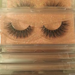 Eye Lash Extensions 