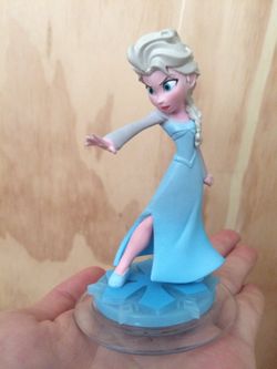Elsa Disney Infinity figures