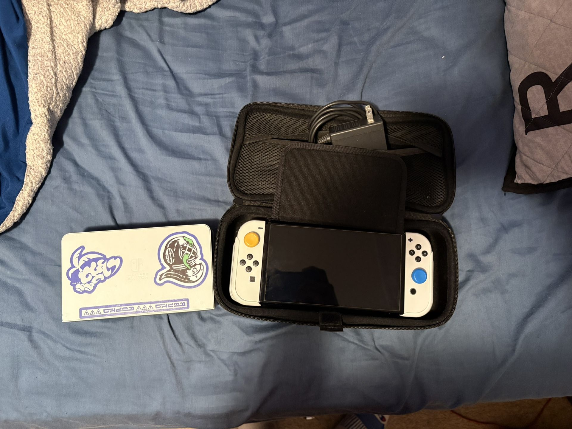 Nintendo Switch OLED has everything that came in the box
