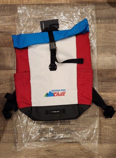 timbuk2 bags seattle Especial Tres Backpack The imroved shoulder strap features a curved airmesh strap pad for comfort Timbuk2 Store in Seattle, WA