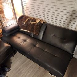 Black Pullout Futon