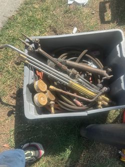 Welder rods and holders and gauges 100