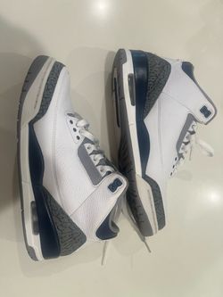 Air Jordan 3 Retro Midnight Navy Sneakers