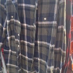 9 men’s long sleeve shirt