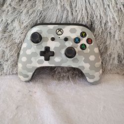 PowerA White Hex Camo Xbox One Wired Controller without CABLE 