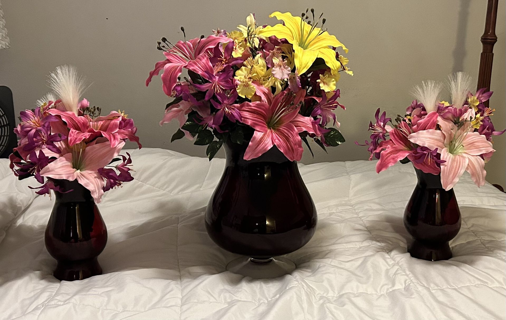 Beautiful Silk Flowers With Matching Vases