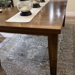 Dining room Table, NO CHAIRS  Free 