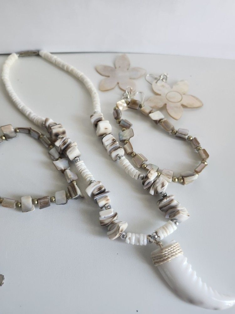 18 Inch Puka Necklace,mother Of Pearl Earrings And Braclets