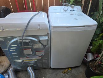 Washer and Dryer Brand INSIGNIA