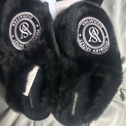New Vs Slippers 