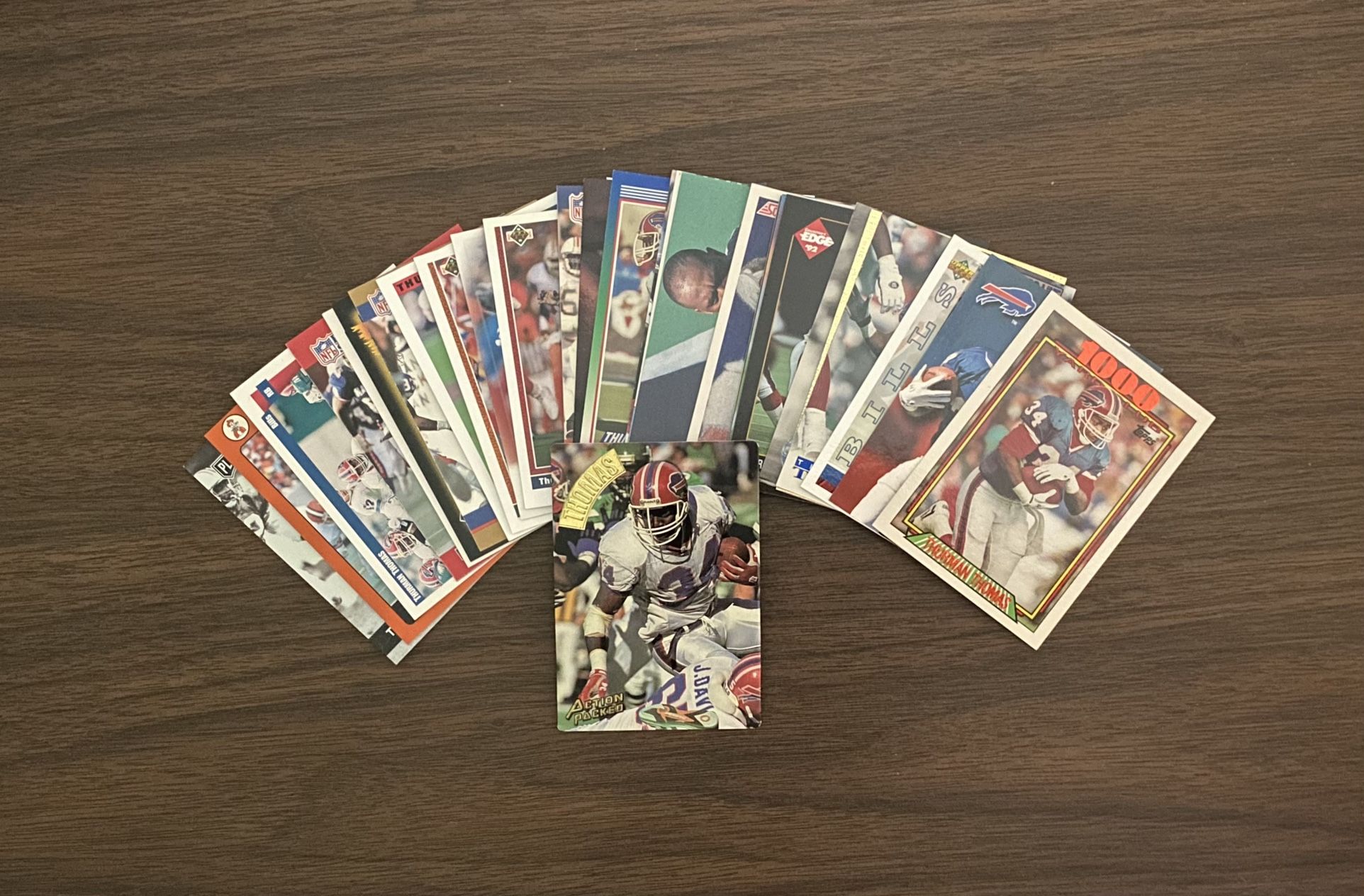 LOT OF 30 DIFFERENT THURMAN THOMAS FOOTBALL CARDS x 30 HOF BUFFALO BILLS NO DUPS