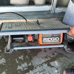 RIDGID tile Saw