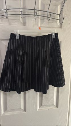 Black striped skirt size L