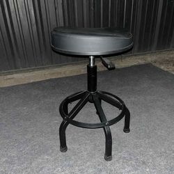 KODA Ergo Cushioned Shop Stool