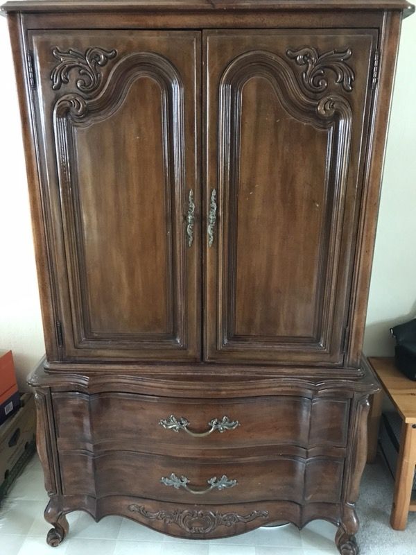 Antique furniture well maintained from rose tree