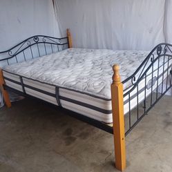 Queen Bed. Cama Matrimonial 