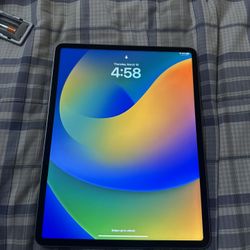 Apple iPad Pro 12.9" (6th Gen) | M2 Chip | 128GB - Good Condition