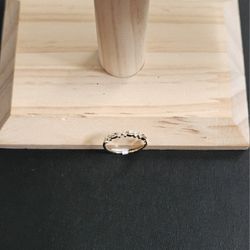 14k Gold Diamond Ring Size 6.5