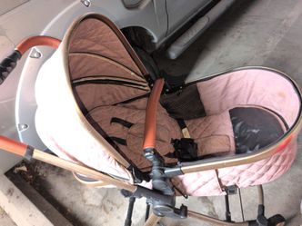 Luxury 2-in-1 Convertible Bassinet Stroller (Dusty Pink & Rose Gold) – $85