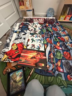 Twin bedsheets and decor
