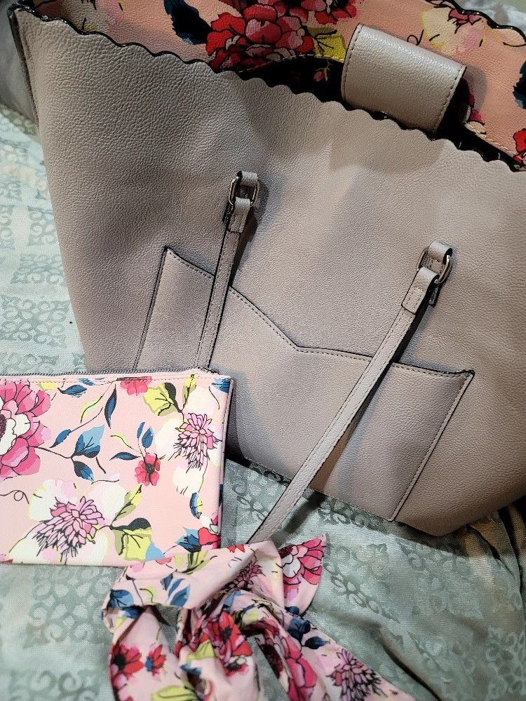 Betsey Johnson Purse & Wallet