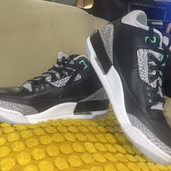 Air Jordan Retro Green  Glow Mens 9.5