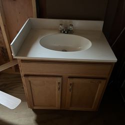 Sink/ Cabinet 