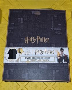 Harry Potter Hufflepuff Adult Halloween Robe