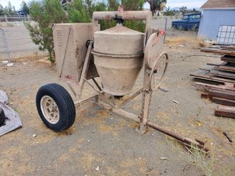 Cement mixer
