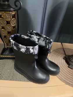 Kids snow Boots with Camo Lining