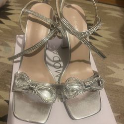 Silver Women’s Shoes Sz 10