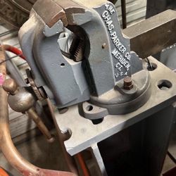 Antique Vintage Vice Vise Chas Parker Garage Tool USA Metal Restored Heavy Rare collectors item